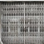 Porte fermée : dissolution d'un société.